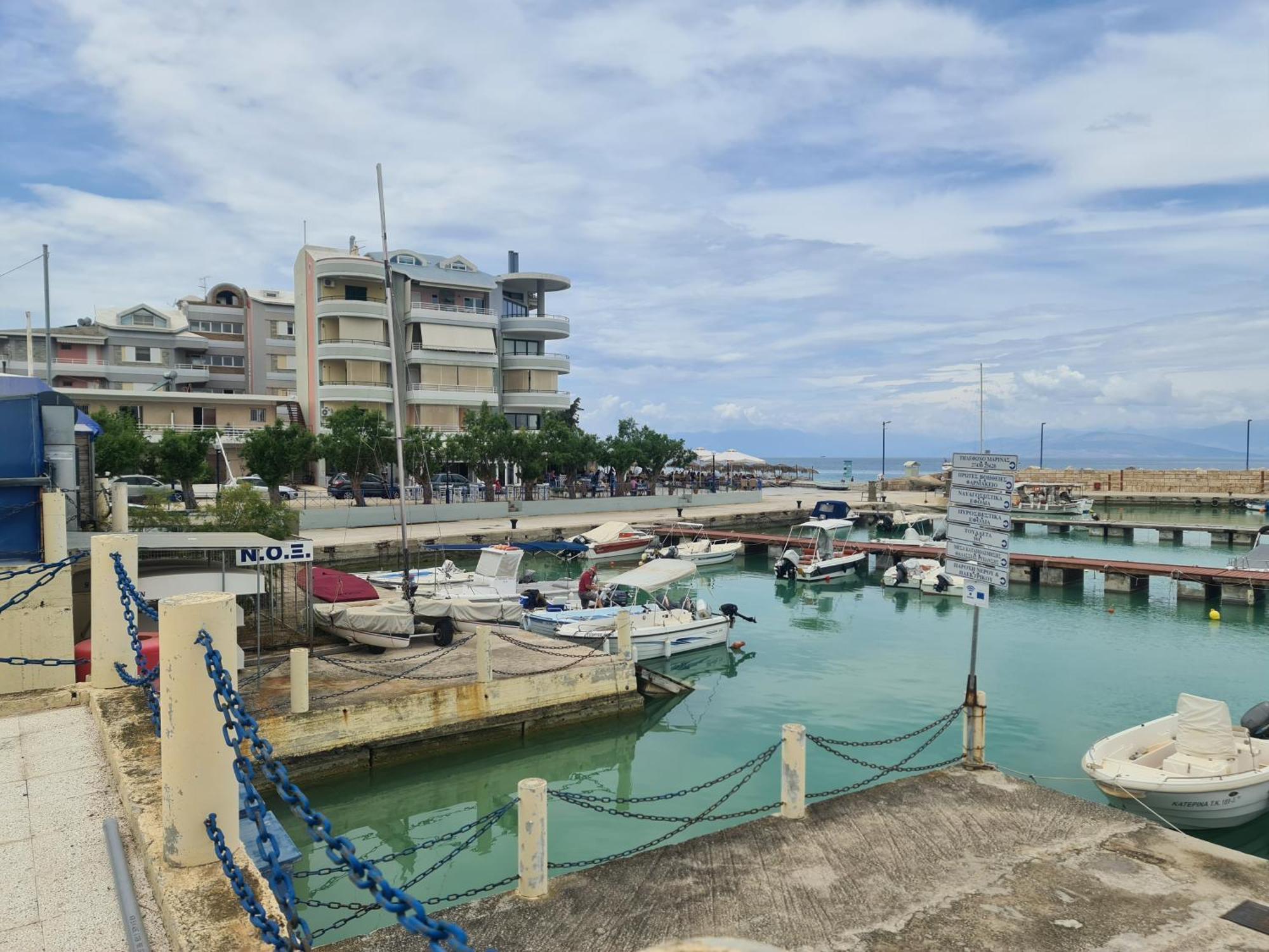 Seaside Apartment In Xilokastro - Thalassa Blue By Booking Kottas Xylokastro Eksteriør billede
